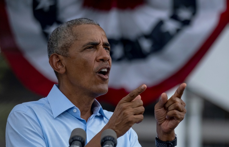 "ކޮވިޑުގެ މީޑިއާ ކަވަރޭޖާ މެދު ޓްރަމްޕް ހަސަދަވެރިވޭ"