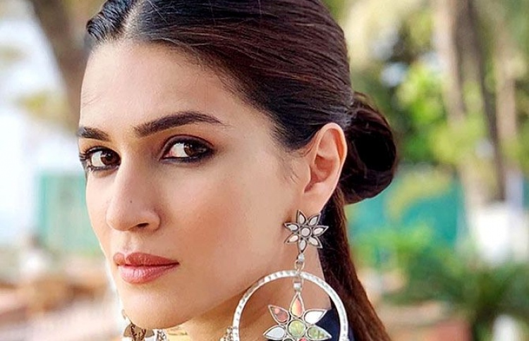 ބޮލީވުޑްގެ ޚަބަރުތައް ކުރުކޮށް