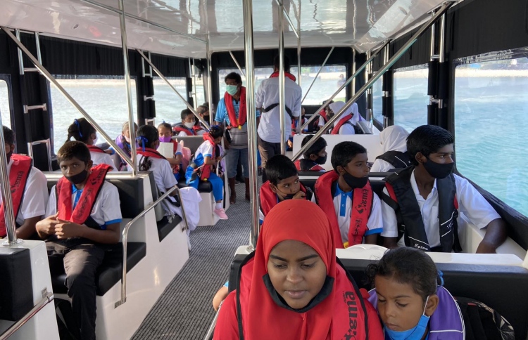 ފެހެންދޫ ދަރިވަރުން "ސްކޫލުފެރީ" ބޭނުންކުރަން ފަށައިފި