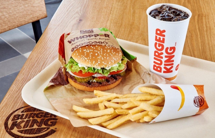 ބާގަ ކިންގުން އެދެނީ މެކްޑޮނަލްޑްސް އަށް އޯޑަރު ދޭން