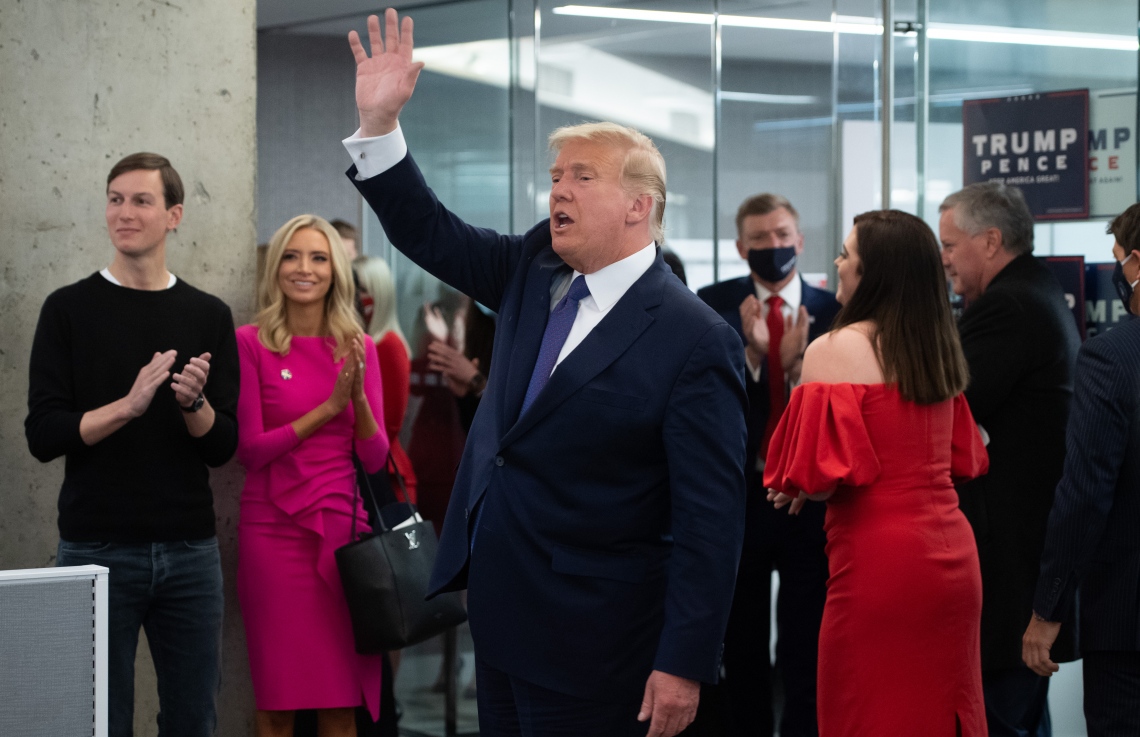 ވާޖީނިއާ - ނޮވެމްބަރު 3: ވާޖީނިއާގެ ރިޕަބްލިކަން ހެޑްކުއާޓަރަށް ޓްރަމްޕް ޒިޔާރަތް ކުރައްވަނީ. --ފޮޓޯ:އޭއެފްޕީ