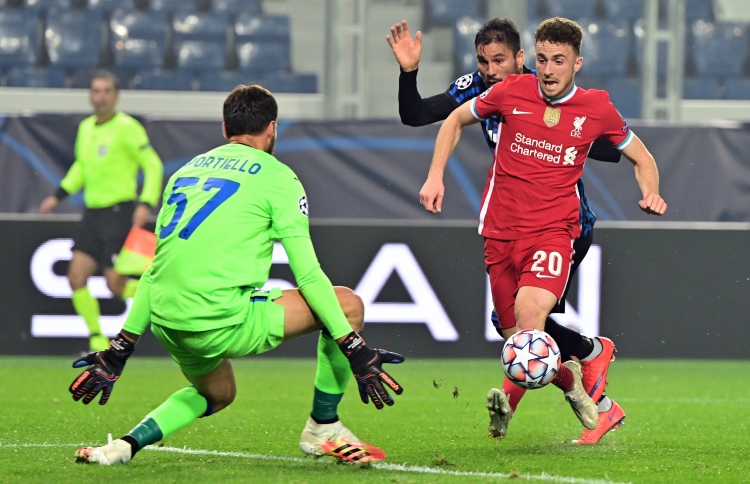 ލިވަޕޫލްގެ ރެކޯޑް ކުރިއަށް، ރެއާލަށް ފުރަތަމަ މޮޅު