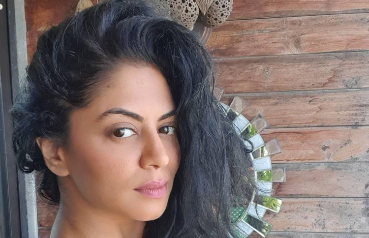 ބިގް ބޮސް ގެއިން ނެރުނީ ކަވީތާ އާއި ނިޝާންތު