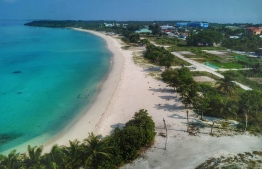 މިލަންދޫ: އެ ރަށުގެ އަންހެނަކު މިއަދު ވަނީ ކުއްލި ގޮތަކަށް މަރުވެފައި. -- ފޮޓޯ: އަހުމަދު ހަލީލް