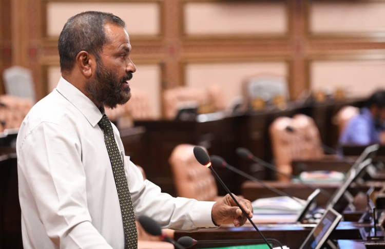 ކަނޑިންމައިން އިހުމާލުވިކަމުގެ ހެކި އެބަހުރި: އާމިރު