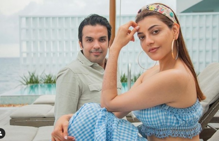 ކާޖަލް އާއި ފިރިމީހާ ރަންގަލީގައި.