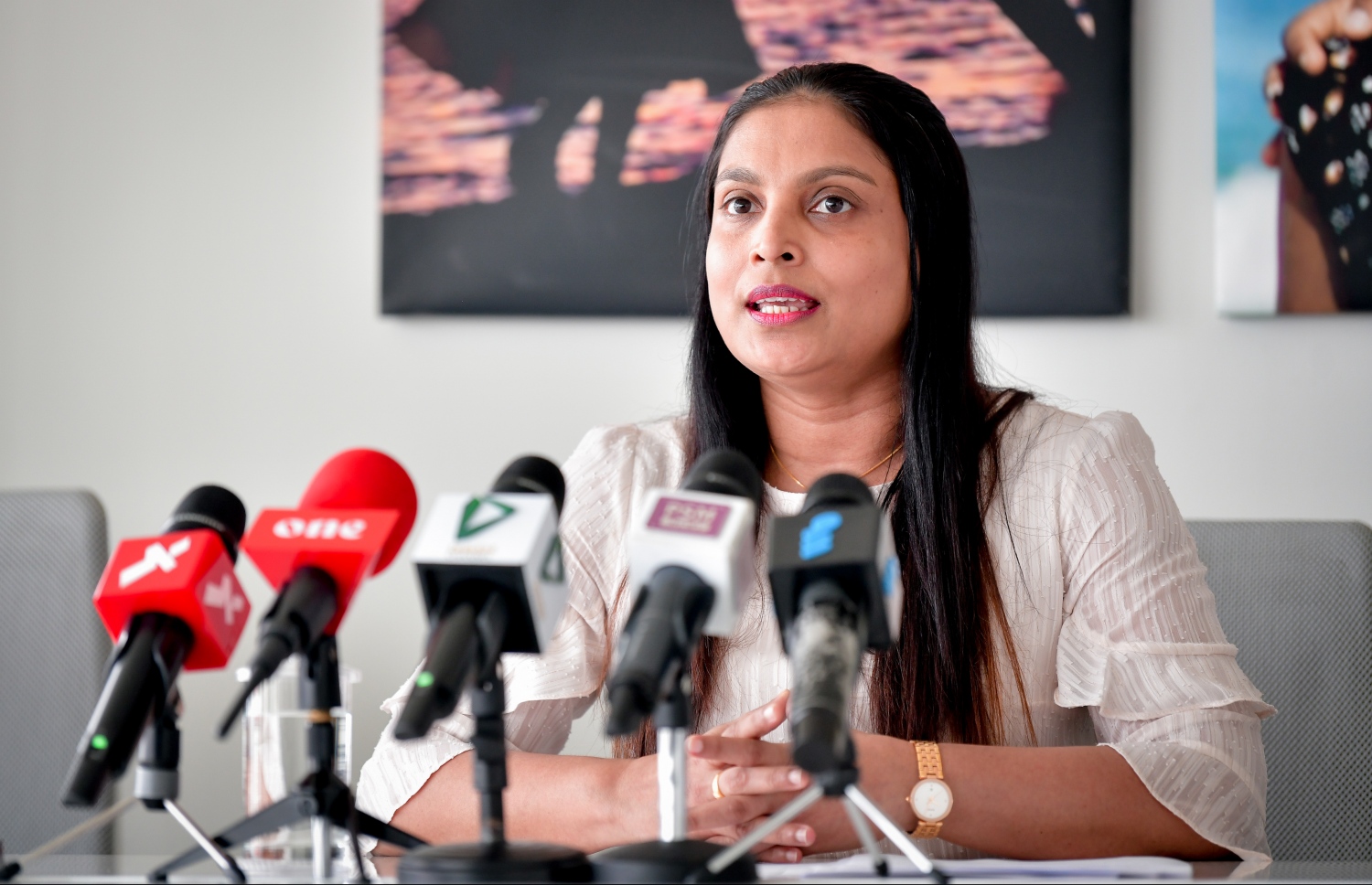 މީގެ ކުރިން ބޭއްވި ބޭއްވި ނިއުސް ކޮންފަރެންސްގައި މިނިސްޓަރު ޑރ. އައިޝަތު އަލީ ވާހަކަދައްކަވަނީ.-- ފޮޓޯ: ނިޝާން އަލީ/ މިހާރު