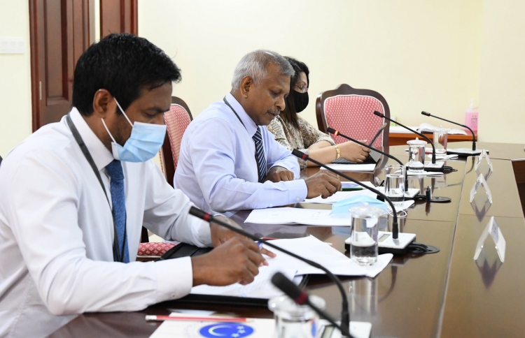 "މަޝްރޫއުތަކުން އެކްސްޗޭންޖު ރޭޓަށް އަސަރު ކުރާނެ"