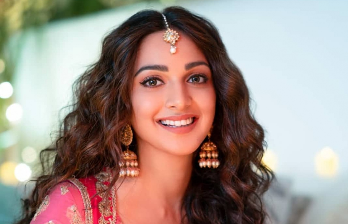 ބޮލީވުޑްގެ ޚަބަރުތައް ކުރުކޮށް