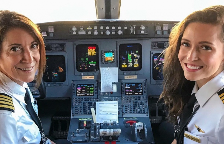 ކޮކްޕިޓްގައި މި ތިބީ ދެމައިން