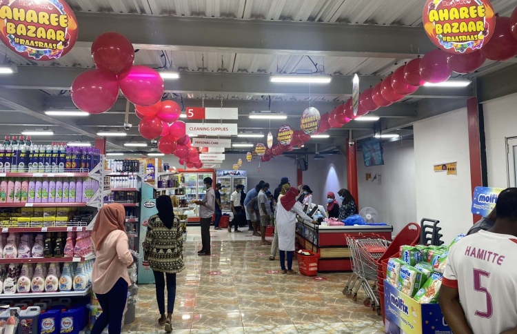 އަގުހުރި އިނާމުތަކާއެކު ރެޑްވޭވް އަހަރީ ބާޒާރު ފަށައިފި