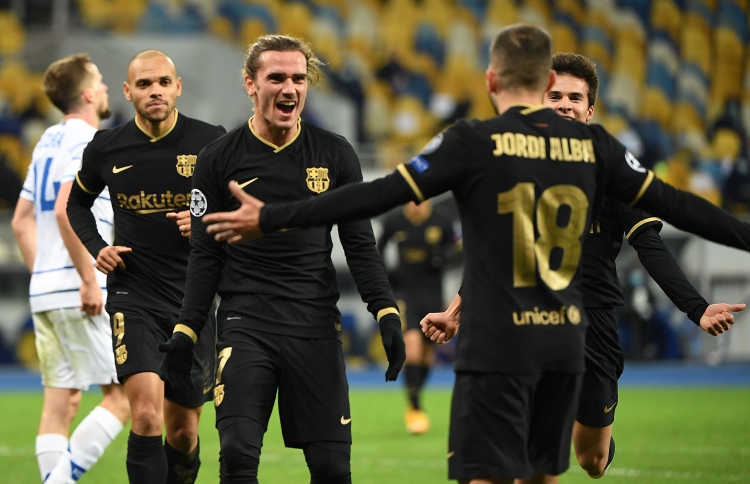 ޗެލްސީ، ސެވިއްޔާ، ބާސާ އަދި ޔުވެންޓަސް އަނެއް ބުރަށް