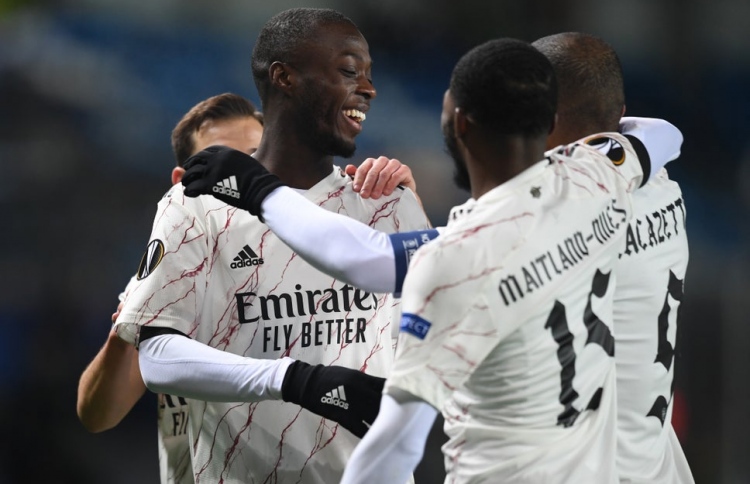 އާސެނަލާއި ލެސްޓާ އަދި ހޮފެންހައިމް އަނެއް ބުރަށް