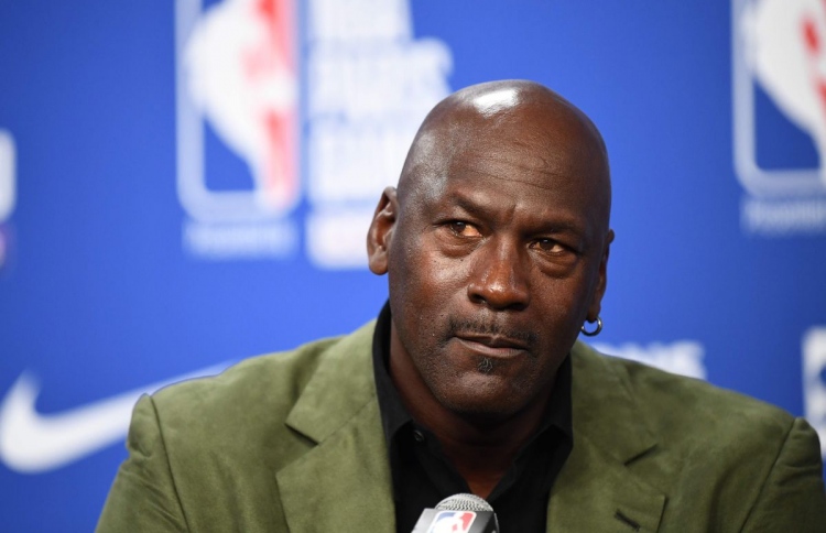 ހައިހޫނުކަމާ ދެކޮޅަށް ޖޯޑަން ދެ މިލިއަން ޑޮލަރު ދީފި