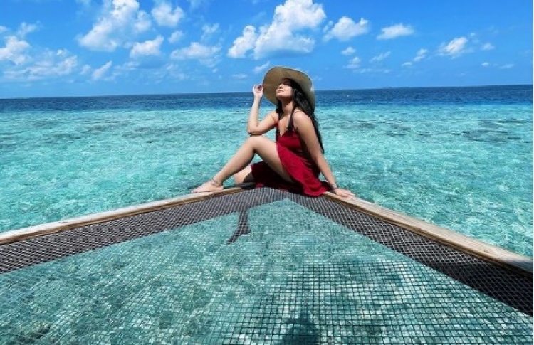 ރާއްޖޭން ދަނީ ހިތުން ތަންކޮޅެއް ދީފައި: ސޮނާކްޝީ