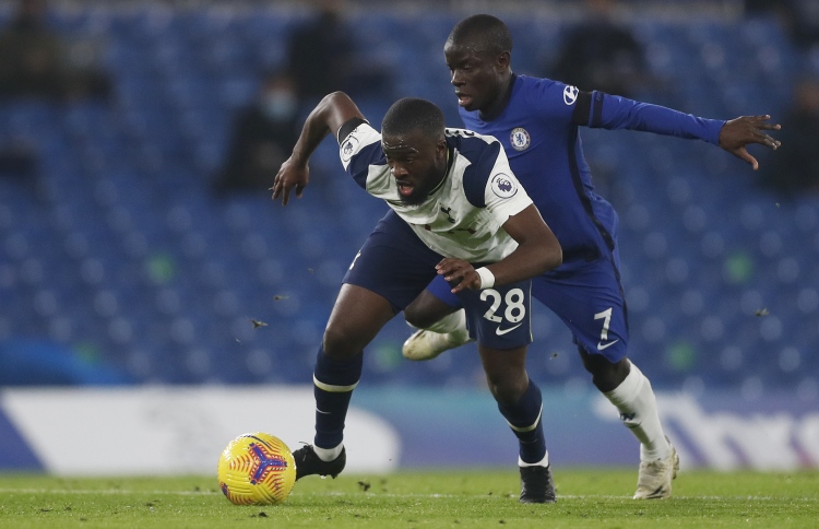 ޓޮޓެންހަމް އެއް ވަނަ އަށް، ޔުނައިޓެޑަށް މޮޅެއް