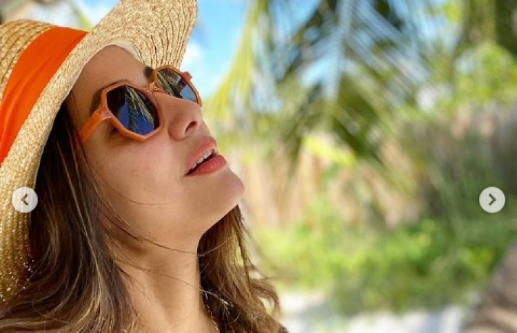 ހީނާ މި ފަހަރު ފުރަވެރީގައި