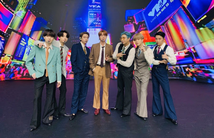 ބީޓީއެސްގެ ޑޮކިއުމެންޓްރީ އަންނަ މަހު 23 ގައި ނެރެނީ