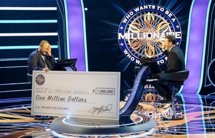 މިލިއަނަޔާ ޝޯއިން ލިބުނު މިލިއަން ޑޮލަރު ހަދިޔާކޮށްފި