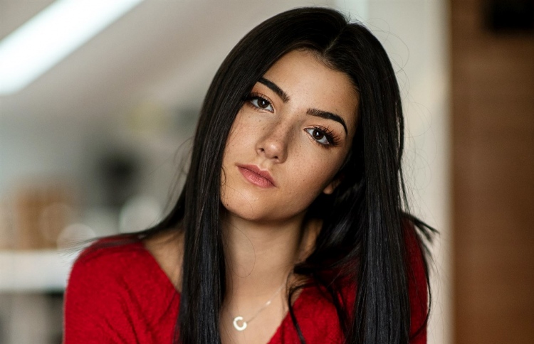 ޓިކްޓޮކްގައި 100 މިލިއަން ހަމަކޮށްގެން ރެކޯޑެއް