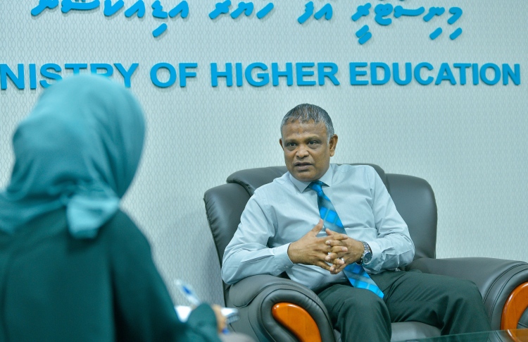 ރާއްޖެއަށް އިތުރު ފްލައިން ސްކޫލެއް ބޭނުން: މިނިސްޓަރު