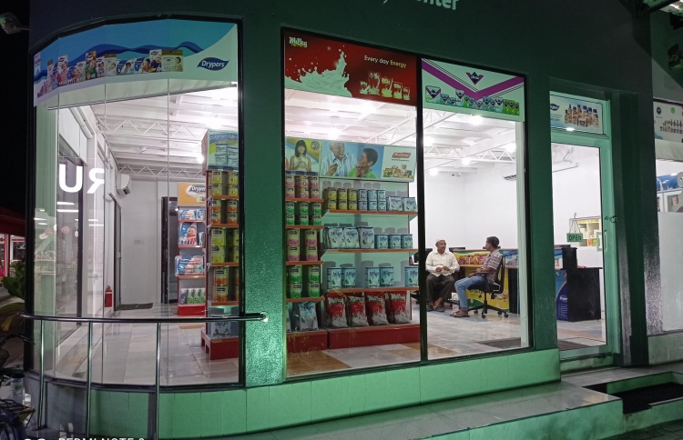 ކުޅުދުއްފުށީގައި ހުންނަ އޭޑީކޭ ފިހާރަ އެހެން ތަނަކަށް