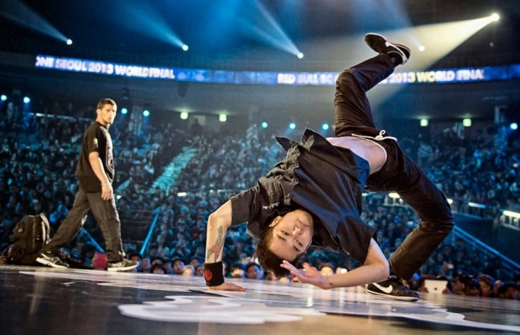 ބްރޭކްޑާންސިން އޮލިމްޕިކްސްގެ ރަސްމީ ކުޅިވަރަކަށް