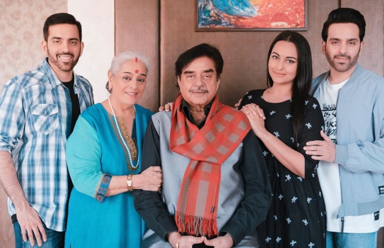 އަހަރެންގެ ދަރިން ޑްރަގްސް ބޭނުމެއް ނުކުރާނެ: ސަތަރޭ