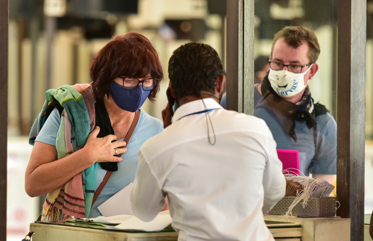 ޔޫކްރެއިންގެ ހަނގުރާމަ: ޓޫރިޒަމަށް ބިރުބޮޑު!