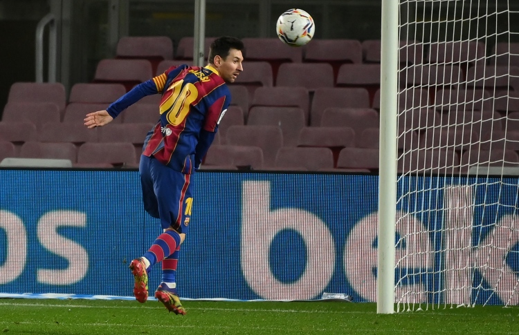 ޕެލޭގެ ރެކޯޑާ މެސީ ހަމަކޮށްފި