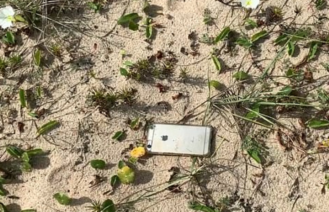 ދެ ހާސް ފޫޓު މަތިން ވެއްޓުނު އައިފޯނެއް ހަލާކެއް ނުވި