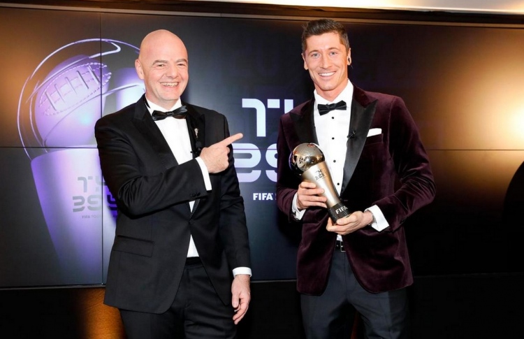 ފީފާ މޮޅު ކުޅުންތެރިޔާގެ މަގާމު ލެވަންޑޯސްކީ އަށް