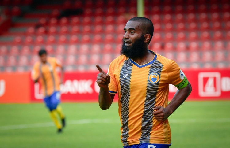 އީގަލްސް ބަލިކޮށް ވެލެންސިއާ އެއް ވަނަ އަށް