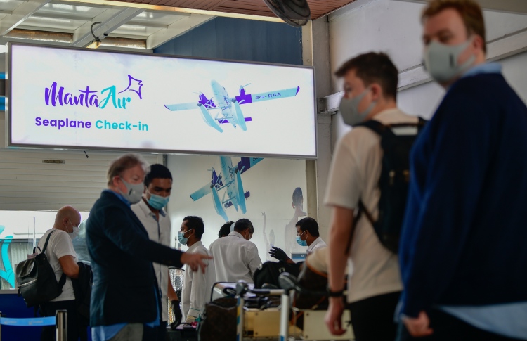 3،300 މީހުން ވައިގެމަގުން ރަށްރަށަށް ގޮސް ރެކޯޑެއް