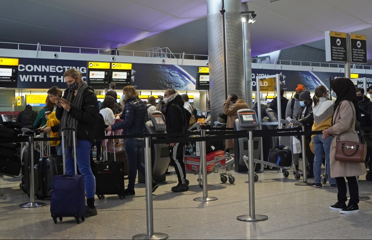 ޔޫކޭ ހަމަނުޖެހުންތަކާ ހެދި ދިވެހިން ސަމާލުވާން އެދިއްޖެ