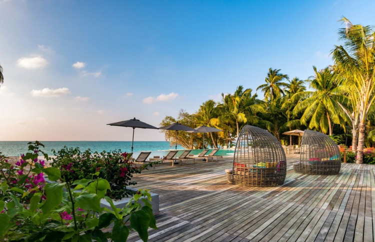 އެޓޯލްސް ވޯލްޑް އިން އާ އަހަރަށް އިތުރު ޕެކޭޖުތަކެއް