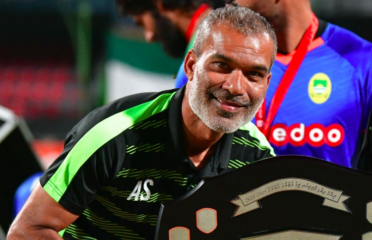 މާޒިޔާ ގޮވައިގެން އިންމައާ ދެކޮޅަށް ސުޒެއިރު ނުކުންނަނީ