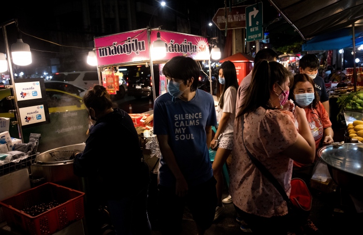 ވައިރަސް ފެތުރުން ހުއްޓުވަން ބެންކޮކް ލޮކްޑައުނަށް!