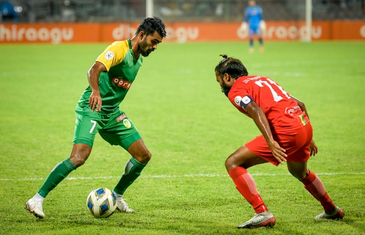 ފަހު ވަގުތު ދަ ގްރާންޑޭ އިން މާޒިޔާއާ އެއްވަރުކޮށްފި