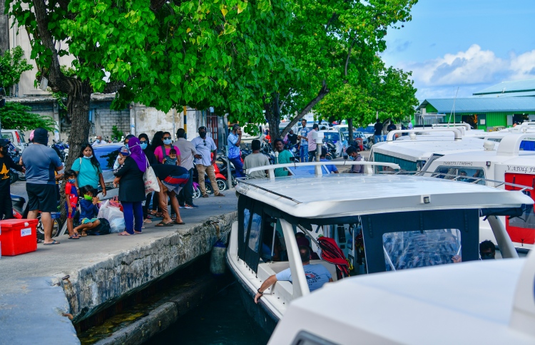 ވެކްސިން ފުރިހަމަ ކުރިޔަސް 29 ރަށަކަށް ދިއުން މަނާ!