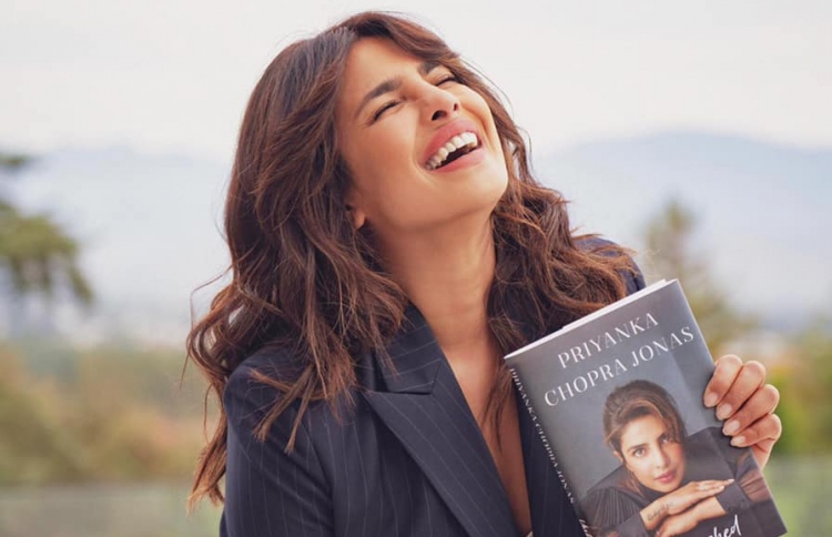 "އަންފިނިޝްޑް" ނެރެފި؛ ޕްރިޔަންކާގެ އެތައް ވާހަކައެއް