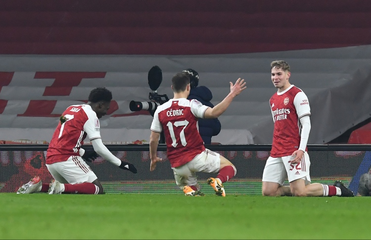 އާސެނަލާއި ޔުނައިޓެޑް ހަތަރު ވަނަ ބުރަށް