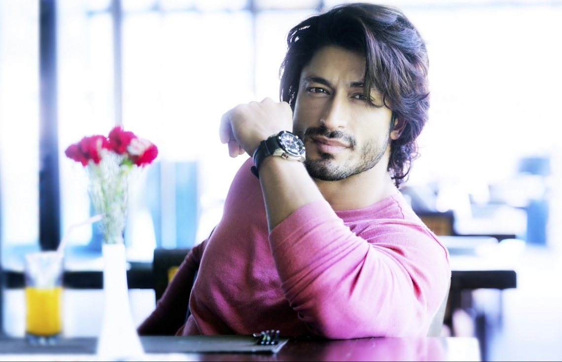 ބޮލީވުޑްގެ ޚަބަރުތައް ކުރުކޮށް