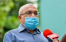 Former Vice President Abdulla Jihad speaks to the press after the High Court overturned the Criminal Court's decision to withhold his passport, on January 13, 2021. PHOTO/MIHAARU