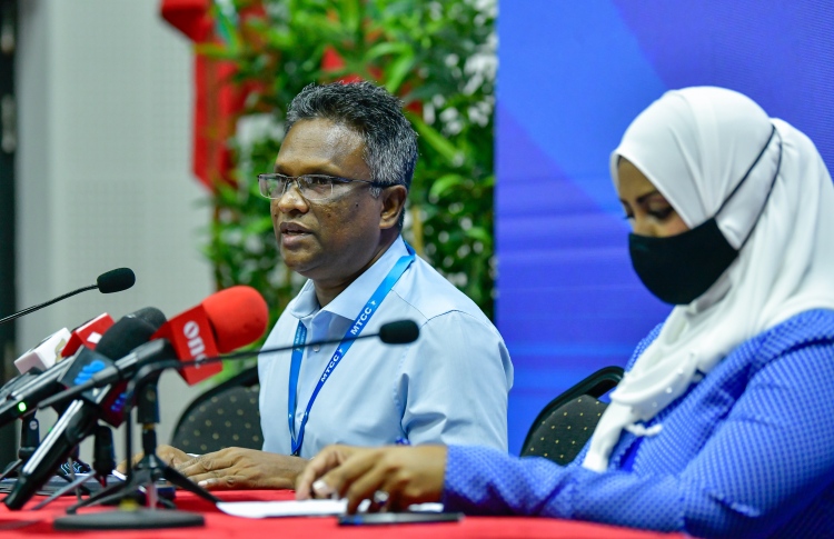 ފެރީގެ ނިޒާމާއެކު އިތުރު ވަޒީފާތައް ހުޅުވާލާނެ: އާޒިމް