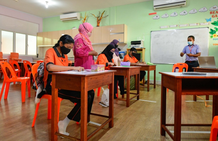 އޮންލައިންކޮށް ކިޔަވައިދިނުން އިތުރު ހަފުތާއަކަށް