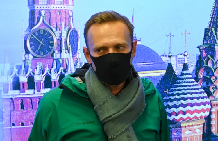 ވިހަ ދިން ރަޝިޔާގެ ލީޑަރު ގައުމަށް ދިއުމުން ހައްޔަރު