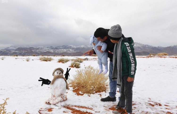 ބައި ގަރުނު ފަހުން ސައުދީ އަށް ސްނޯ ފައިބައިފި