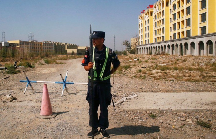 މުސްލިމުންނާ ދެކޮޅަށް ޗައިނާއިން ހިންގަނީ ގަތުލްއާއްމެއް