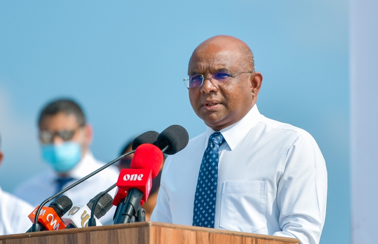 ޝާހިދު އިންޑިއާއަށް ފުރާވަޑައިގެންފި